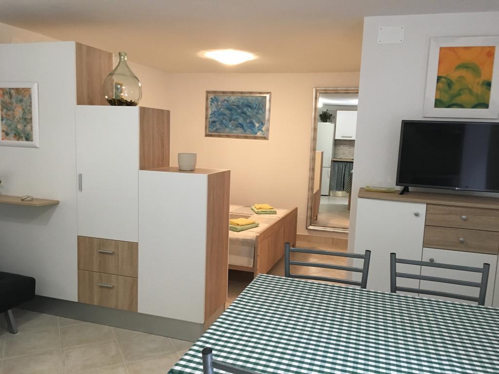 Apartment Filipas Cres Eksteriør bilde